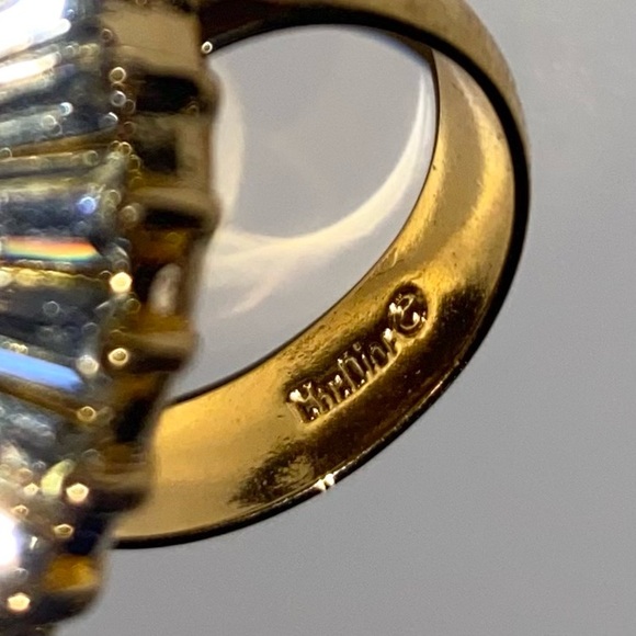 Vintage CHRISTIAN DIOR Gold Plated Faux Pearl Ring w/Crystal Rhinestone Accents - Picture 4 of 5